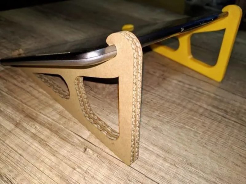 طرح پایه نگهدارنده سامسونگ گلکسی تب 2 با مناسب برای استفاده در دستگاه های cnc چوب و cnc لیزر - laser cut samsung galaxy tab2 holder