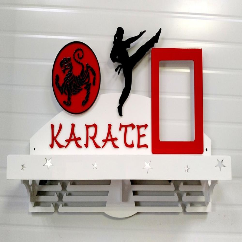 طرح آویز مدال ورزشی کاراته مناسب برای استفاده در دستگاه های cnc چوب و cnc لیزر - laser cut karate sport medal hanger cdr file