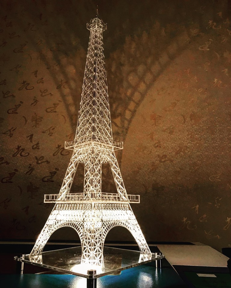 طرح برج ایفل در ۵ سایز، مناسب برای استفاده در دستگاه های cnc چوب و cnc لیزر - laser cut eiffel tower template in 5 sizes cdr file