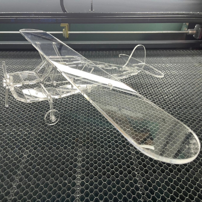 طرح پازل سه بعدی هواپیمای نوری با طرح اکریلیک مناسب برای استفاده در دستگاه های cnc چوب و cnc لیزر - laser cut light aircraft acrylic 3d puzzle dxf file