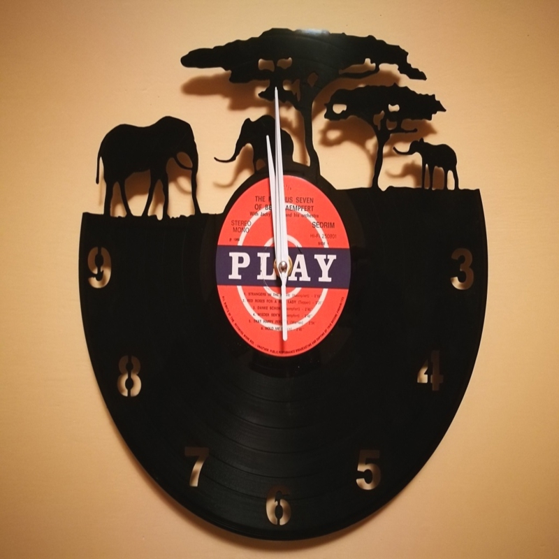 طرح ساعت orologio vinile آفریقا مناسب برای استفاده در دستگاه های cnc چوب و cnc لیزر - orologio vinile africa clock dxf file