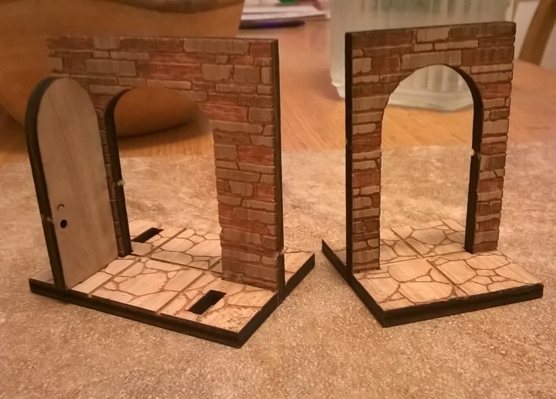 طرح درب مینیاتوری مناسب برای استفاده در دستگاه های cnc چوب و cnc لیزر - laser cut miniature doorways svg file