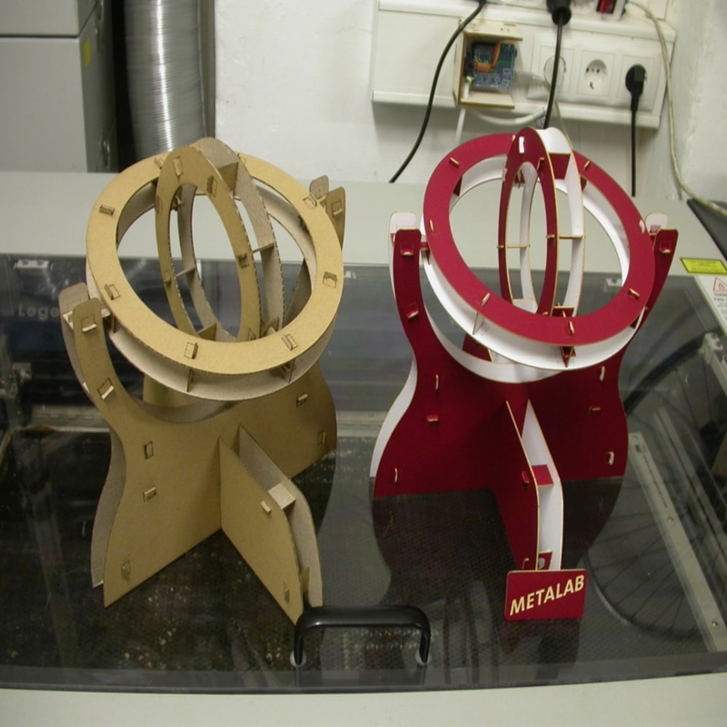 طرح گیمبال مقوایی مناسب برای استفاده در دستگاه های cnc چوب و cnc لیزر - laser cut cardboard gimbal dxf file