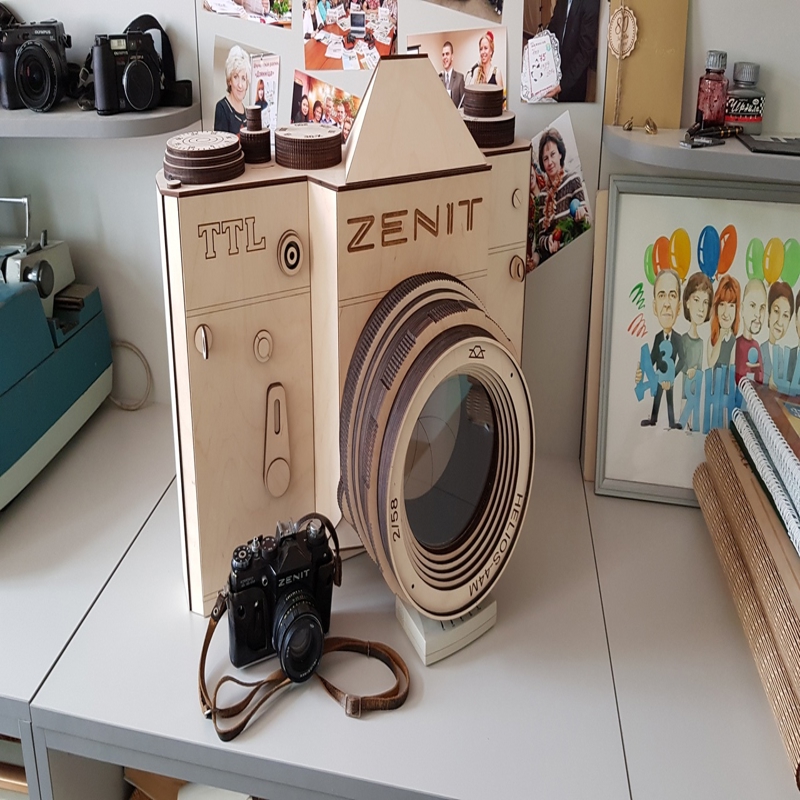 طرح دوربین اسباب بازی چوبی مناسب برای استفاده در دستگاه های cnc چوب و cnc لیزر - laser cut wooden toy camera cdr file