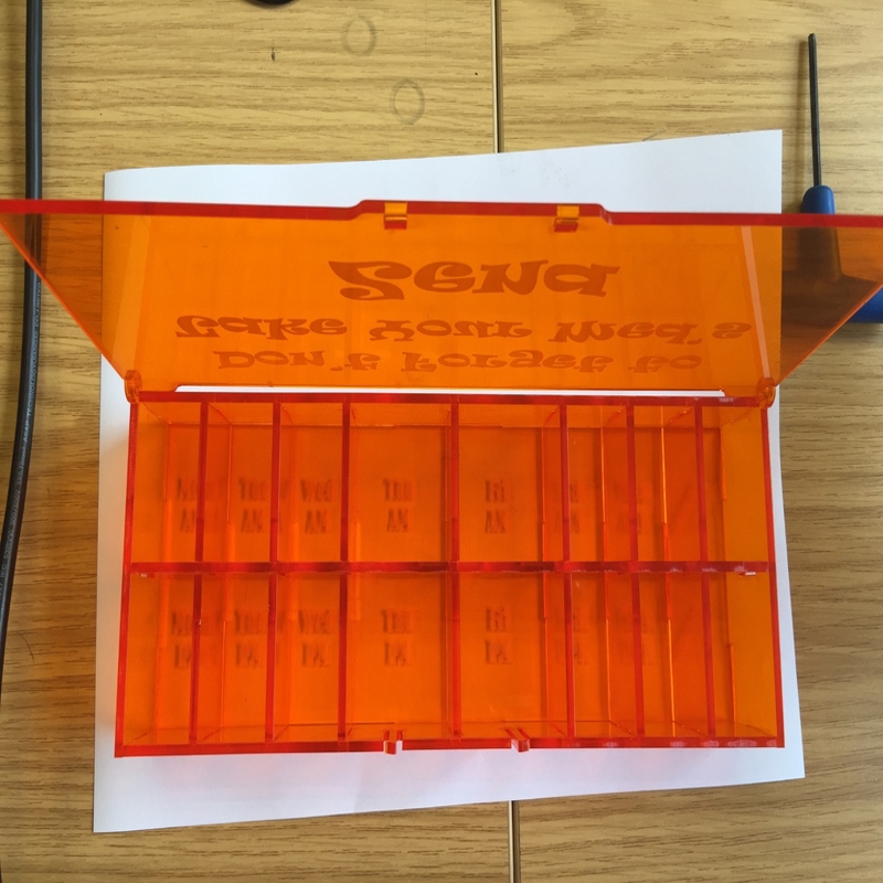 طرح جعبه نگهداری محفظه دار با درب مناسب برای استفاده در دستگاه های cnc چوب و cnc لیزر - laser cut compartment storage box with lid svg file
