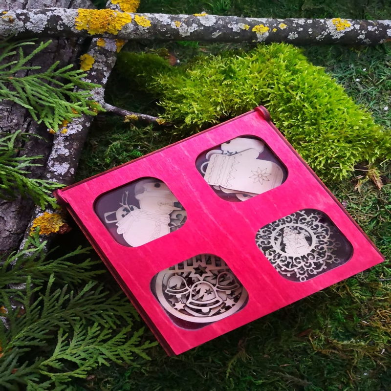 طرح جعبه کریسمس با تزئینات مناسب برای استفاده در دستگاه های cnc چوب و cnc لیزر - laser cut christmas box with ornaments cdr file