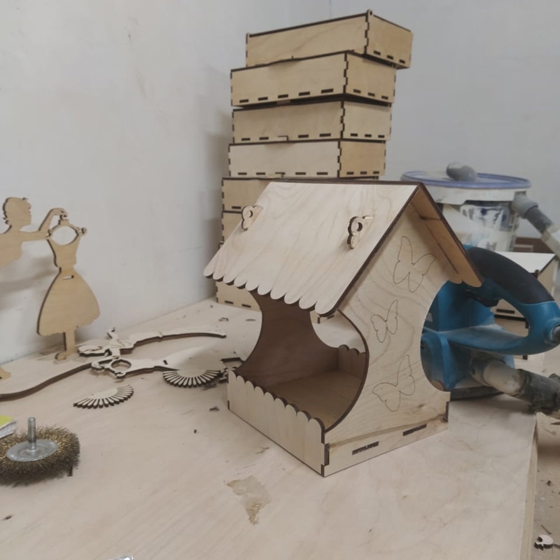 طرح دانه دان پرنده چوبی تزئینی مناسب برای استفاده در دستگاه های cnc چوب و cnc لیزر - laser cut decorative wooden bird feeder dxf file