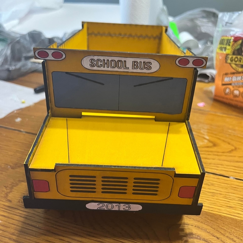 طرح جعبه اتوبوس مدرسه مناسب برای استفاده در دستگاه های cnc چوب و cnc لیزر - laser cut school bus box svg file