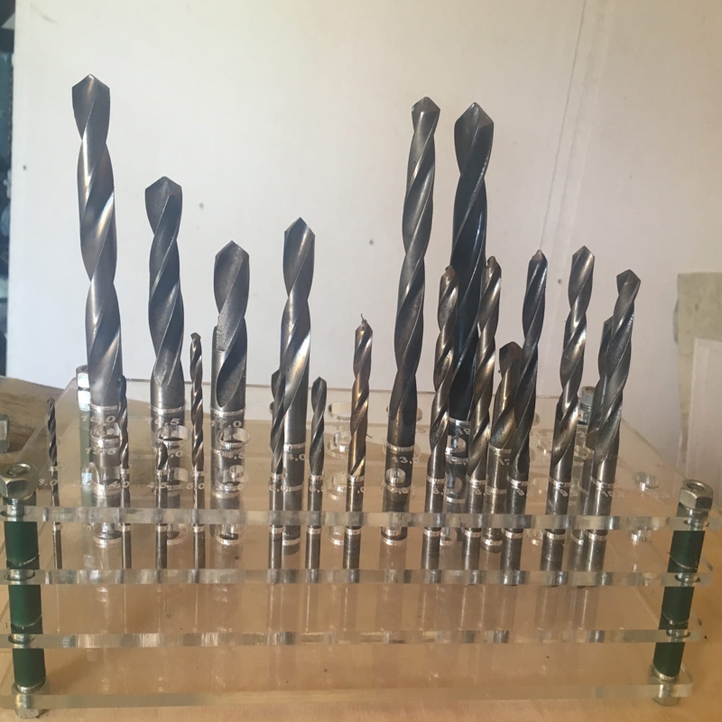 طرح پایه مته مناسب برای استفاده در دستگاه های cnc چوب و cnc لیزر - laser cut drill bit stand cdr file