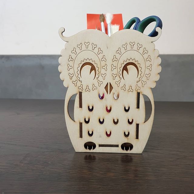طرح جا مدادی جغد مناسب برای استفاده در دستگاه های cnc چوب و cnc لیزر - laser cut owl pencil holder cdr file