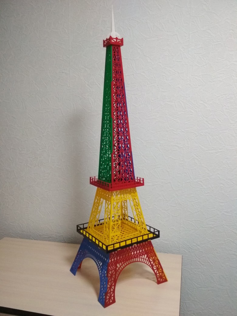 طرح برج ایفل و ضخامت ۳ میلی‌متر مناسب برای استفاده در دستگاه های cnc چوب و cnc لیزر - eiffel tower acrylic decoration 3mm laser cut template cdr file
