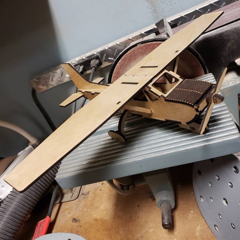 طرح مدل چوبی سسنا مناسب برای استفاده در دستگاه های cnc چوب و cnc لیزر - laser cut cessna wooden model cdr file