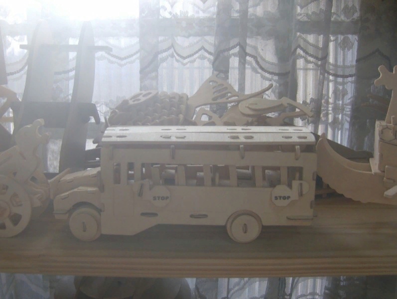 طرح اتوبوس مدرسه مناسب برای استفاده در دستگاه های cnc چوب و cnc لیزر - laser cut school bus dxf file