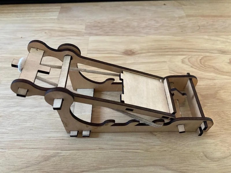 طرح منجنیق بدون چسب مناسب برای استفاده در دستگاه های cnc چوب و cnc لیزر - laser cut no glue catapult dxf file