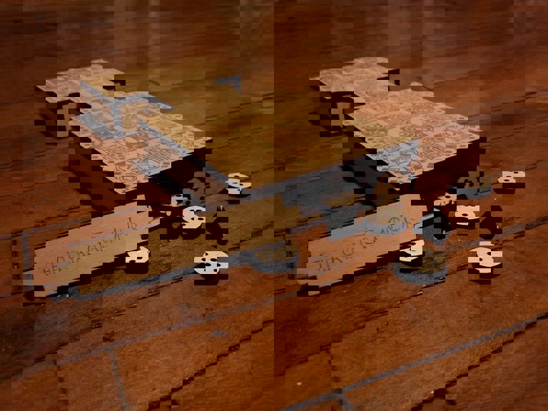 طرح بازی سلطنتی قدبلندت مناسب برای استفاده در دستگاه های cnc چوب و cnc لیزر - laser cut the royal game of ur tall svg file