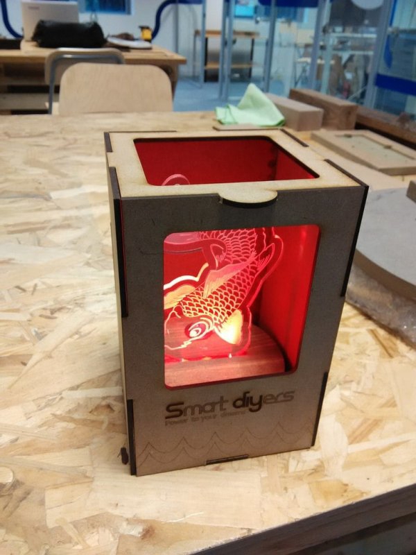طرح لامپ کوی مناسب برای استفاده در دستگاه های cnc چوب و cnc لیزر - laser cut koi lamp