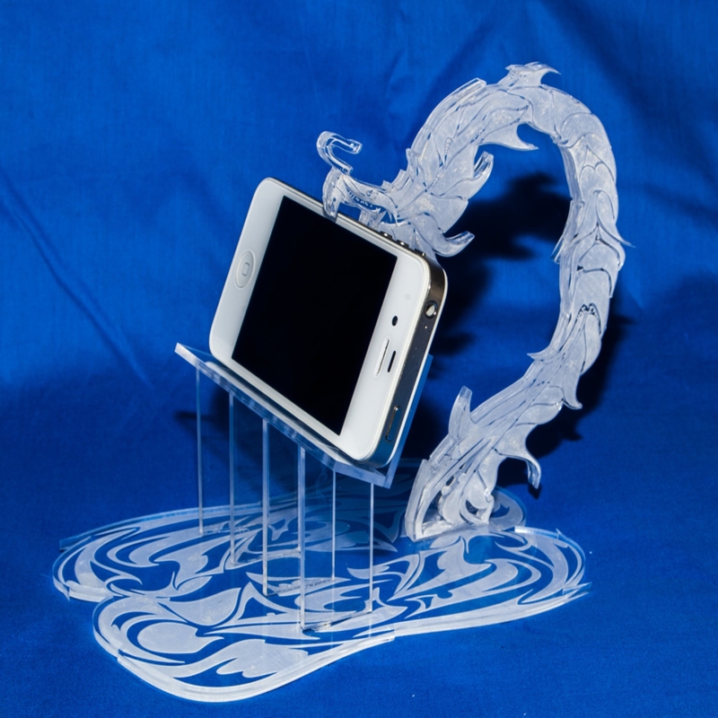 طرح جا موبایلی اژدها مناسب برای استفاده در دستگاه های cnc چوب و cnc لیزر - laser cut dragon phone holder cdr file