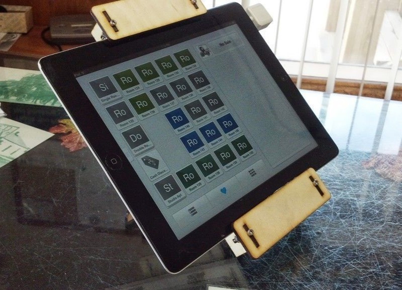 طرح پایه فروش آیپد ۲ مناسب برای استفاده در دستگاه های cnc چوب و cnc لیزر - laser cut ipad 2 register point of sale stand dxf file
