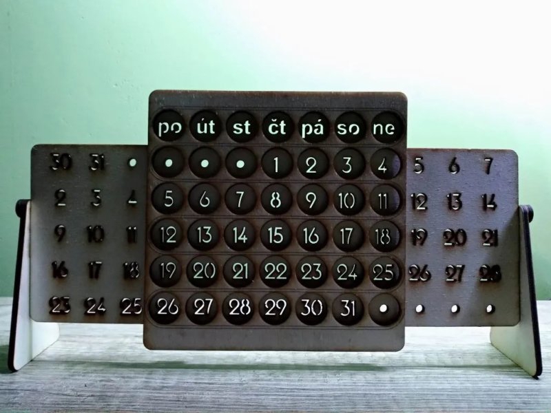طرح تقویم مناسب برای استفاده در دستگاه های cnc چوب و cnc لیزر - laser cut calendar