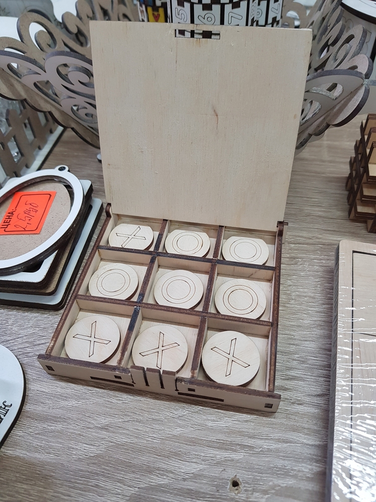 طرح بازی تیک تاک تو چوبی مناسب برای استفاده در دستگاه های cnc چوب و cnc لیزر - laser cut wooden tic tac toe game cdr file