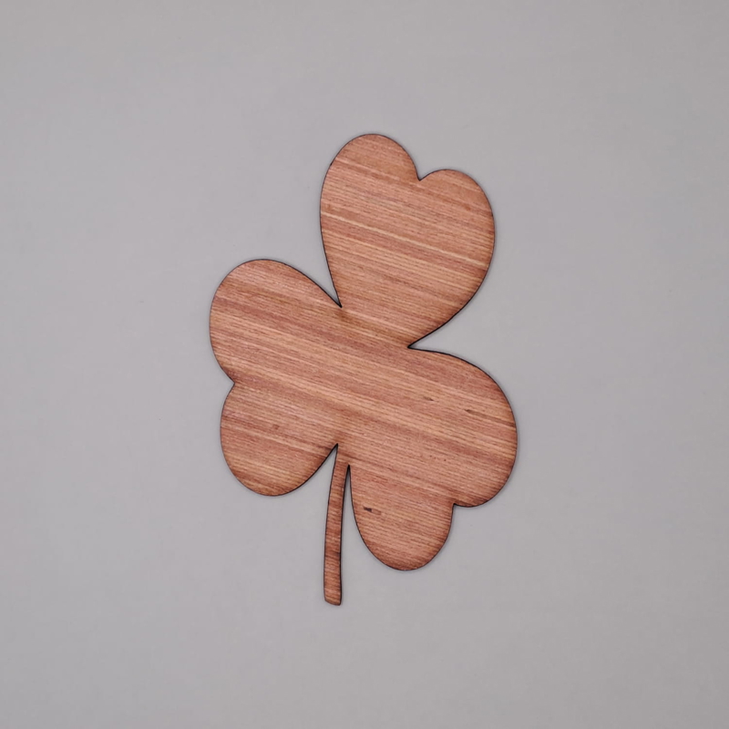 طرح چوب شبدر سه برگ به شکل چوب شبدر مناسب برای استفاده در دستگاه های cnc چوب و cnc لیزر - laser cut shamrock wood shape 3 leaf clover wood cutout cdr file