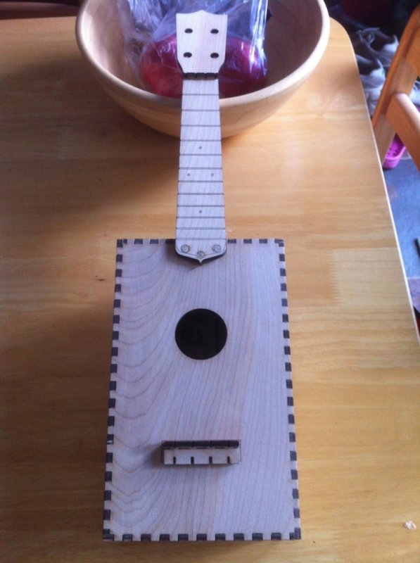 طرح یوکللی مناسب برای استفاده در دستگاه های cnc چوب و cnc لیزر - laser cut ukulele