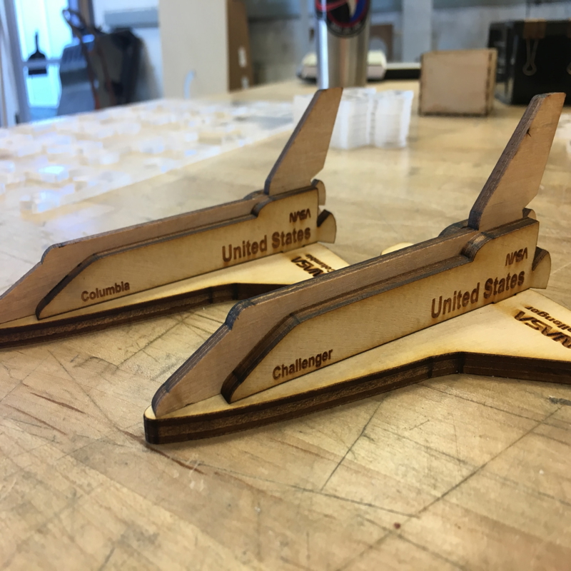 طرح مدل سه بعدی شاتل فضایی کلمبیا و مناسب برای استفاده در دستگاه های cnc چوب و cnc لیزر - laser cut space shuttle columbia 3d model svg file