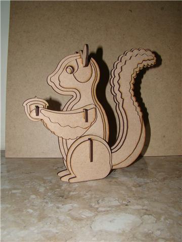 طرح سنجاب برای سارا مناسب برای استفاده در دستگاه های cnc چوب و cnc لیزر - squirrel for sarah dxf file