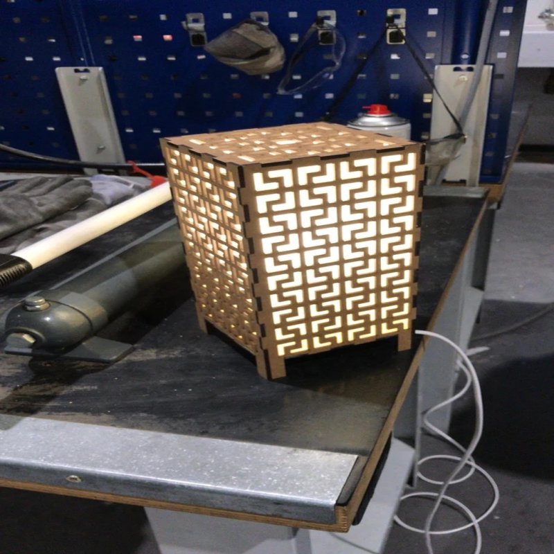طرح لامپ تزئینی مناسب برای استفاده در دستگاه های cnc چوب و cnc لیزر - laser cut decorative lamp