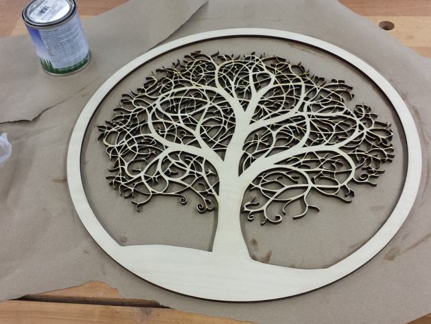 طرح درخت دایره ای به شکل کورل cdr مناسب برای استفاده در دستگاه های cnc چوب و cnc لیزر - laser cut tree in circle cdr file