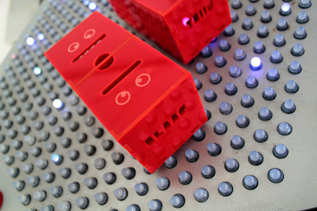 طرح اکریلیک ۳ میلی‌متری بانک pggy دو قسمتی مناسب برای استفاده در دستگاه های cnc چوب و cnc لیزر - laser cut pggy bank two compartments 3mm acrylic svg file