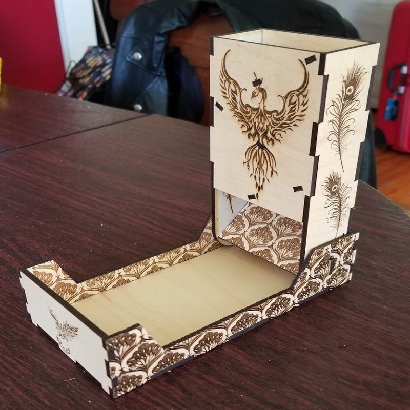 طرح برج تاس تاشو مناسب برای استفاده در دستگاه های cnc چوب و cnc لیزر - laser cut folding dice tower svg file