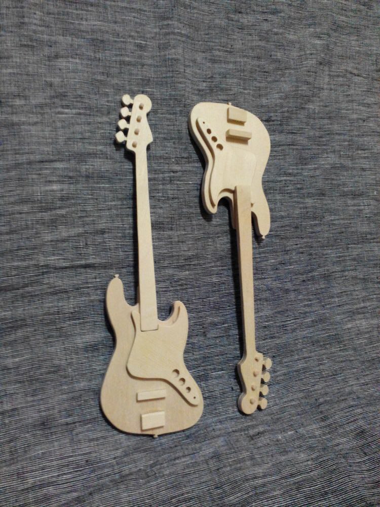 طرح فایل سی دی آر گیتار بیس مناسب برای استفاده در دستگاه های cnc چوب و cnc لیزر - bass guitar cdr file