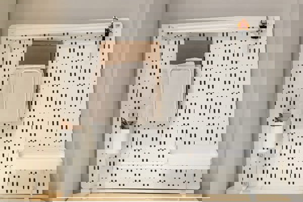 طرح تخته میخی اسکادیس مناسب برای استفاده در دستگاه های cnc چوب و cnc لیزر - laser cut skadis peg board