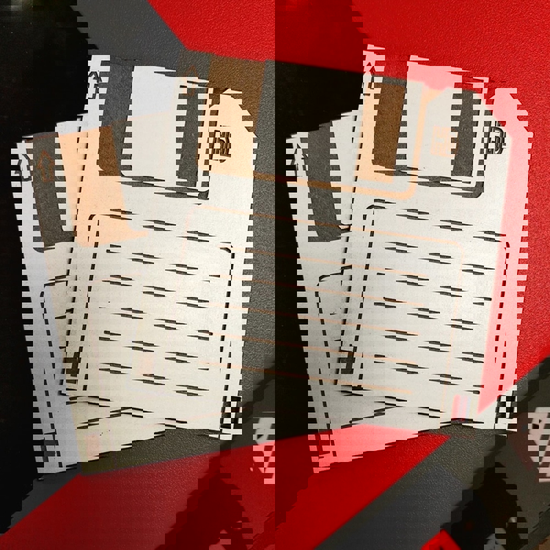 طرح فلاپی دیسک حکاکی شده مناسب برای استفاده در دستگاه های cnc چوب و cnc لیزر - laser cut etched floppy disk coasters cdr file