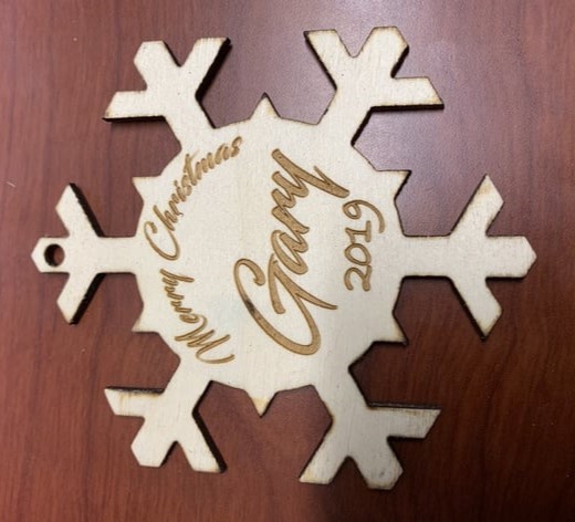 طرح دانه برف شخصی مناسب برای استفاده در دستگاه های cnc چوب و cnc لیزر - laser cut personalized snowflake ornament cdr file