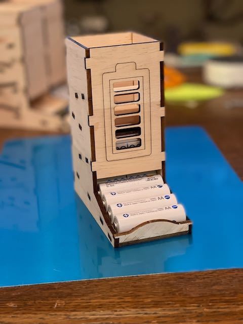 طرح جا باتری قلمی AAA مناسب برای استفاده در دستگاه های cnc چوب و cnc لیزر - laser cut aa aaa battery dispenser svg file