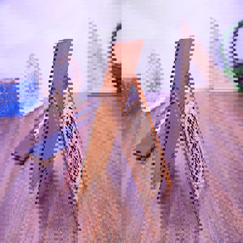 طرح پایه تلفن چوبی رومیزی مناسب برای استفاده در دستگاه های cnc چوب و cnc لیزر - laser cut wood desk phone stand cdr file