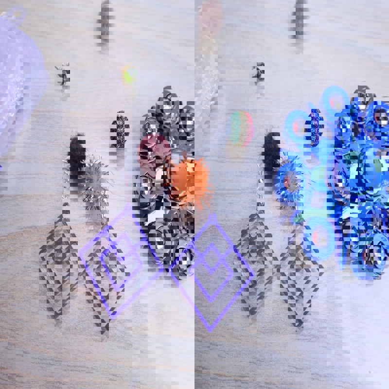 طرح گوشواره آویز مربعی مدرن مناسب برای استفاده در دستگاه های cnc چوب و cnc لیزر - laser cut modern square drop earrings cdr file