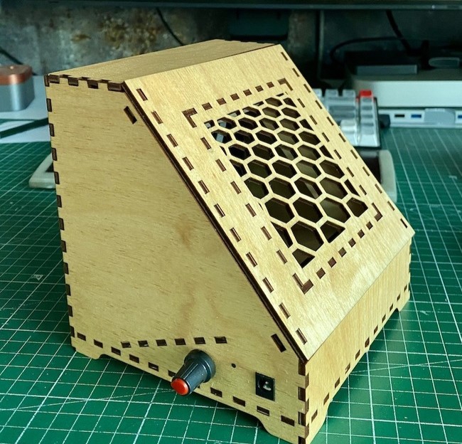 طرح دستگاه استخراج دود ۳ میلی‌متری مناسب برای استفاده در دستگاه های cnc چوب و cnc لیزر - laser cut fume extractor 3mm svg file
