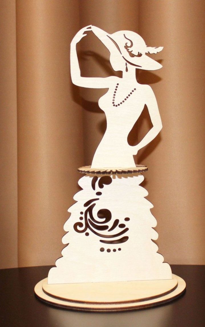 طرح جا دستمال سفره طرح خانم کلاه به سر مناسب برای استفاده در دستگاه های cnc چوب و cnc لیزر - laser cut lady in a hat fashion napkin holder cdr file