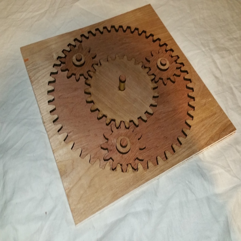 طرح چرخ دنده های سیاره ای مناسب برای استفاده در دستگاه های cnc چوب و cnc لیزر - laser cut planetary gears dxf file