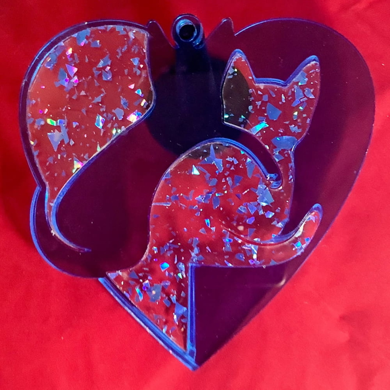 طرح قلب گربه برای شیشه رنگی مناسب برای استفاده در دستگاه های cnc چوب و cnc لیزر - laser cut stained glass cat heart svg file