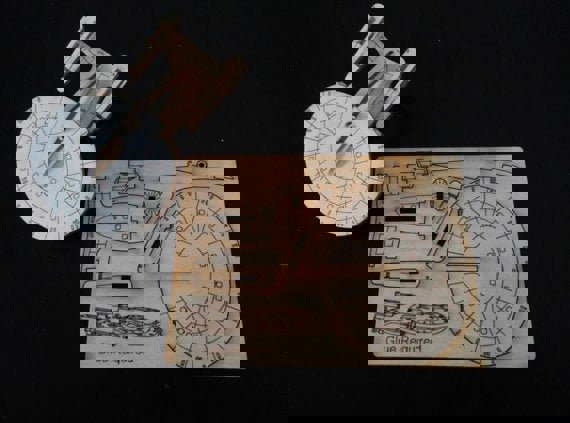 طرح کارت ویزیت مناسب برای استفاده در دستگاه های cnc چوب و cnc لیزر - laser cut uss enterprise ornament card