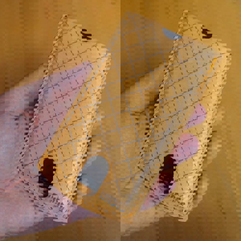 طرح قاب گوشی چرم و چوب مناسب برای استفاده در دستگاه های cnc چوب و cnc لیزر - laser cut leather and wood phone case