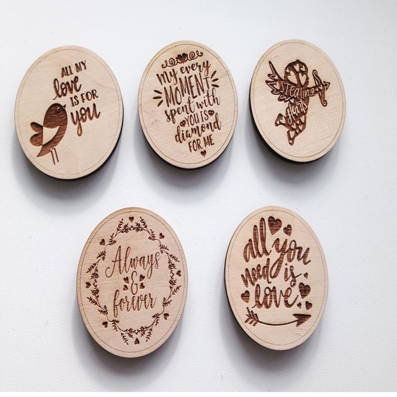 طرح حکاکی لیزری آهنرباهای چوبی مناسب برای استفاده در دستگاه های cnc چوب و cnc لیزر - wooden magnets laser engraved cdr file
