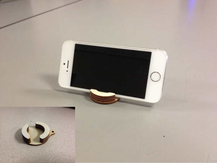 طرح پایه نگهدارنده گوشی موبایل مناسب برای استفاده در دستگاه های cnc چوب و cnc لیزر - laser cut smart phone stand template cdr file