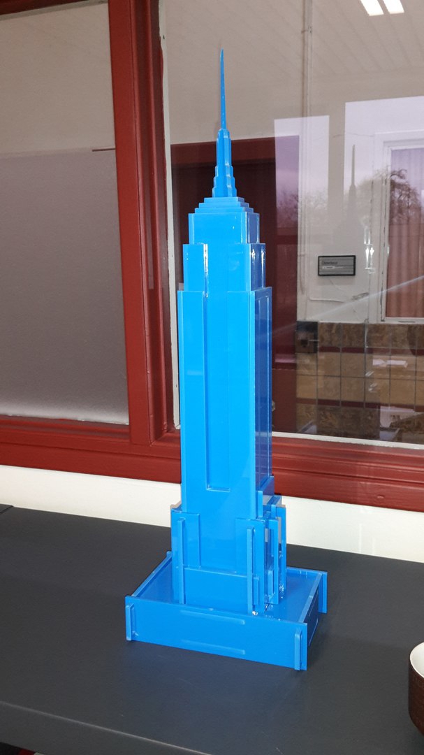 طرح ساختمان امپایر استیت مناسب برای استفاده در دستگاه های cnc چوب و cnc لیزر - laser cut empire state building cdr file