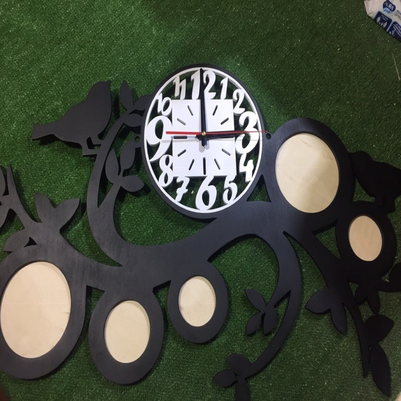 طرح ساعت دیواری چوبی با قاب عکس مناسب برای استفاده در دستگاه های cnc چوب و cnc لیزر - laser cut wooden wall clock with photo frames cdr file