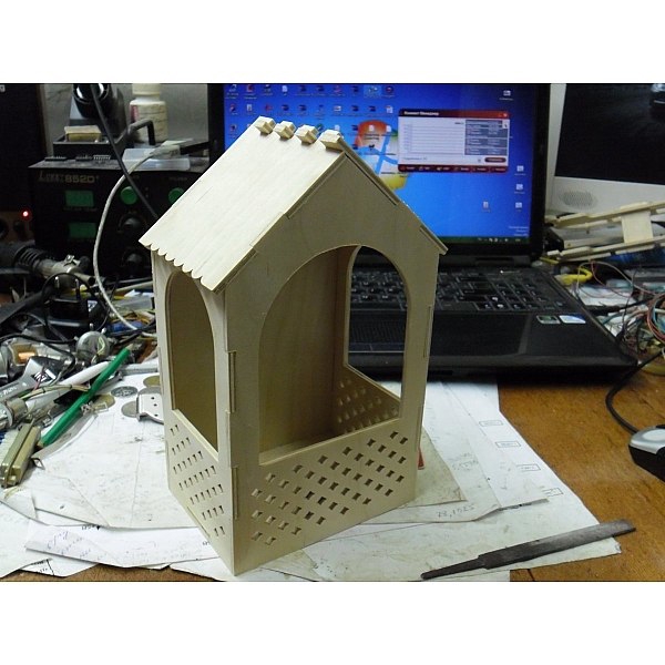 طرح دانخوری پرندگان مناسب برای استفاده در دستگاه های cnc چوب و cnc لیزر - bird feeder cdr file